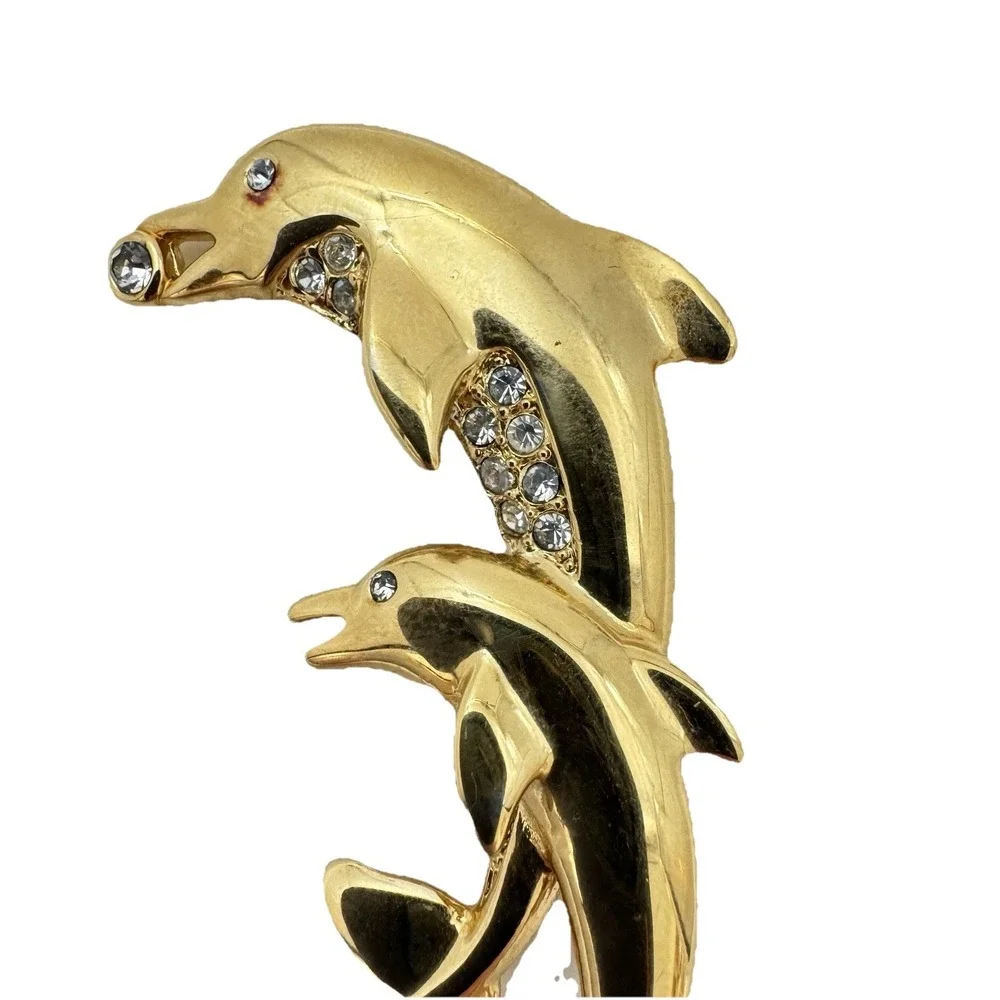 Dolphin add splash